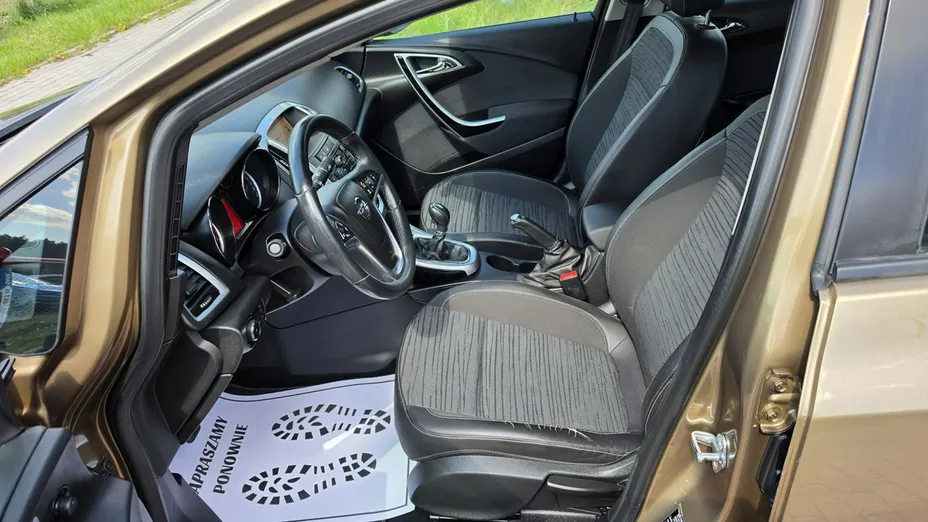 OPEL Astra -