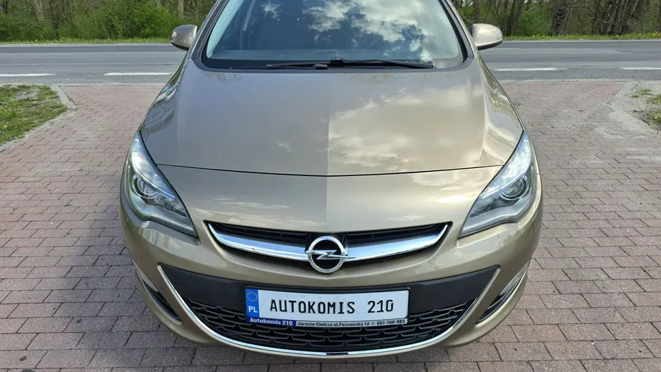 OPEL Astra -