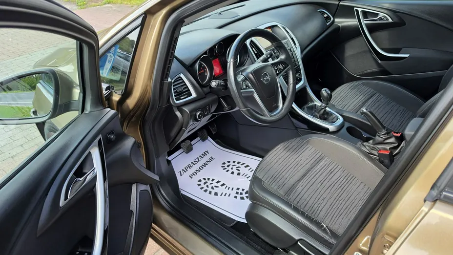 OPEL Astra -
