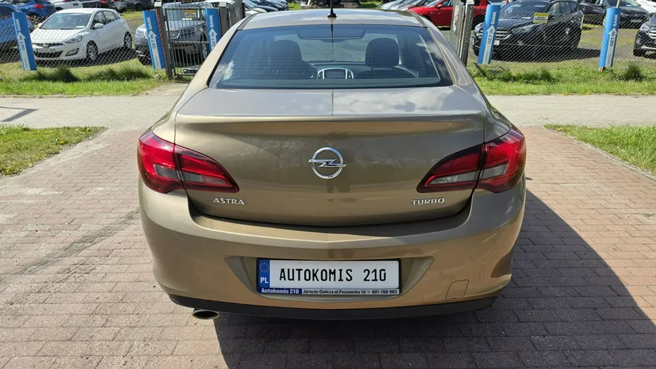 OPEL Astra -