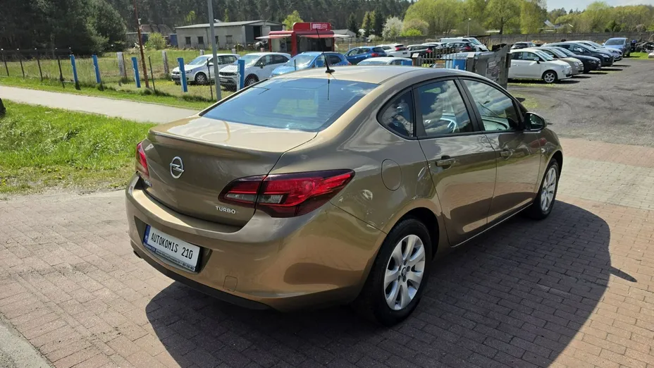 OPEL Astra -