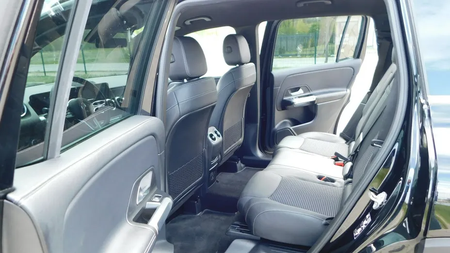 MERCEDES-BENZ GLB -