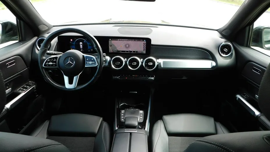 MERCEDES-BENZ GLB -