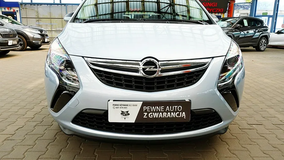 OPEL Zafira -