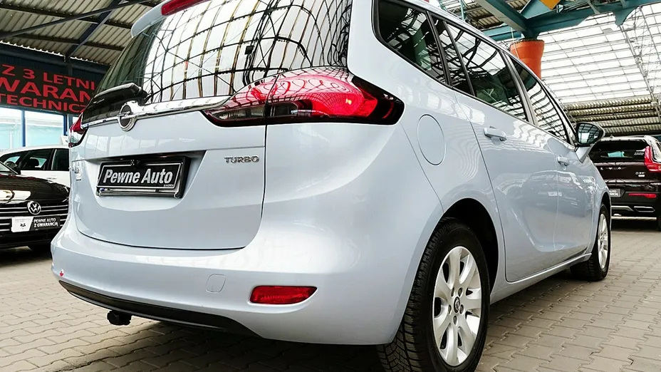 OPEL Zafira -