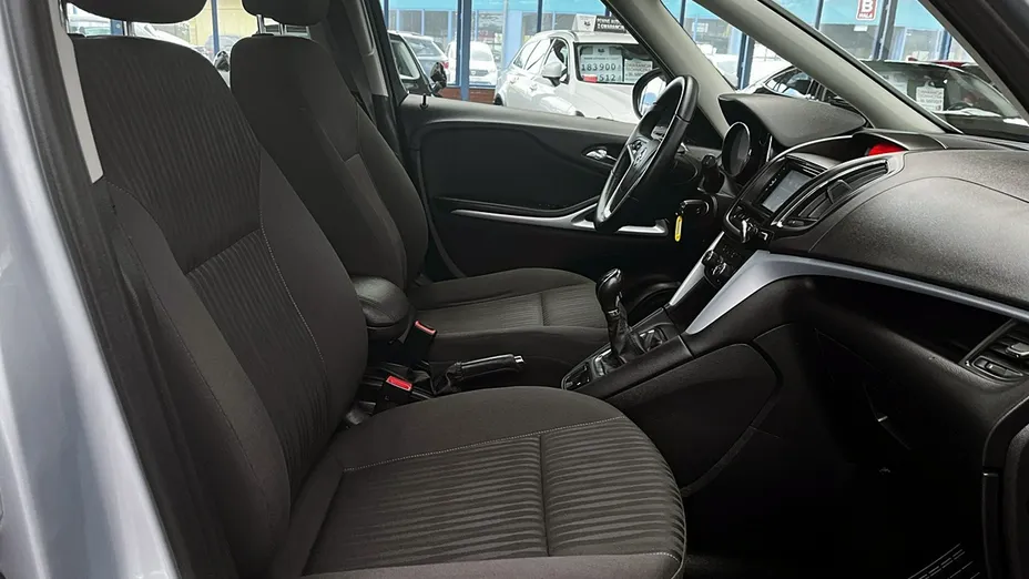 OPEL Zafira -