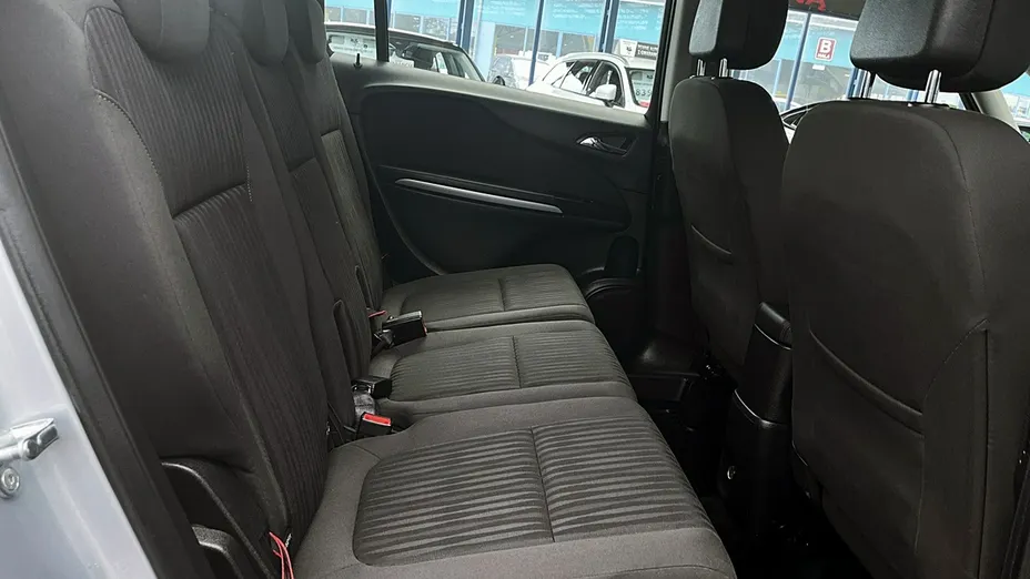 OPEL Zafira -