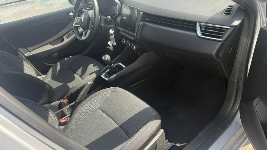 RENAULT Clio -