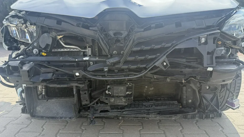 RENAULT Clio -