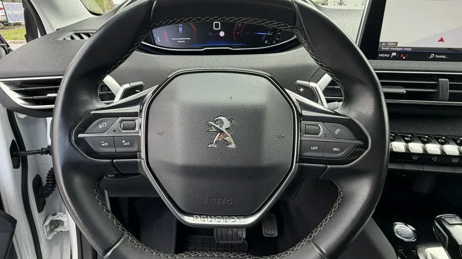 PEUGEOT 3008 -