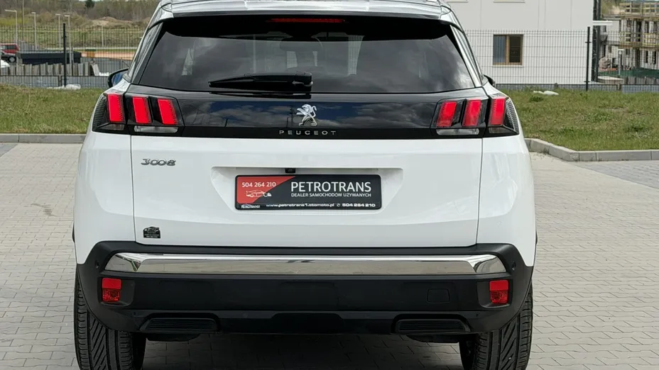 PEUGEOT 3008 -