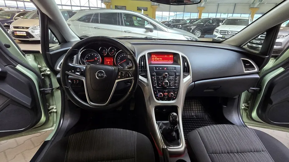 OPEL Astra -