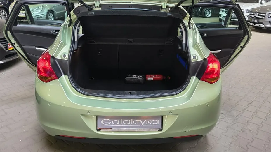 OPEL Astra -