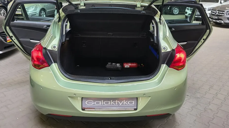 OPEL Astra -