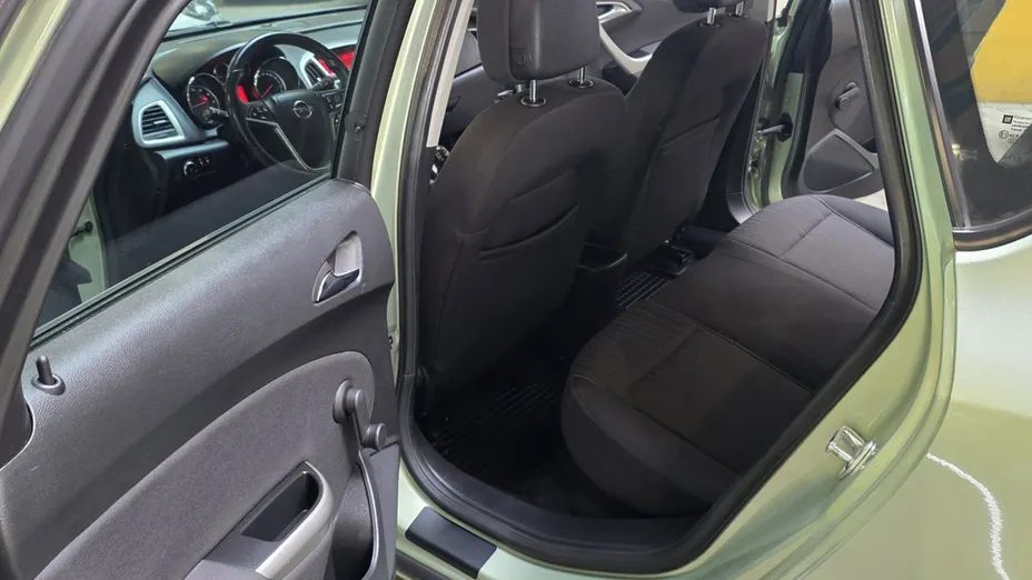 OPEL Astra -