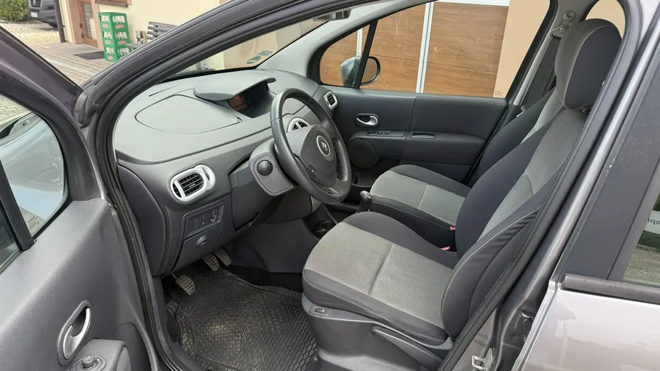 RENAULT Modus -