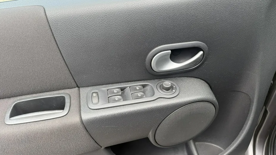 RENAULT Modus -