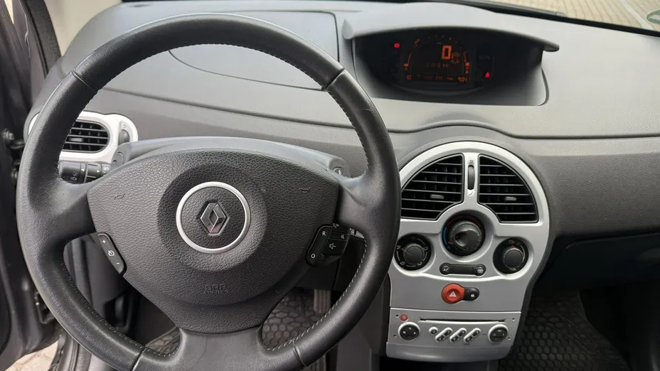 RENAULT Modus -
