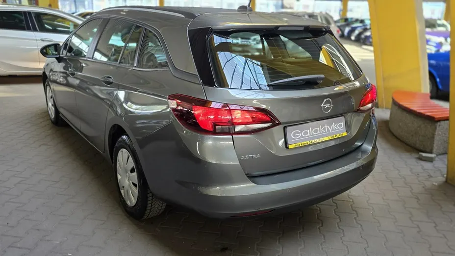 OPEL Astra -
