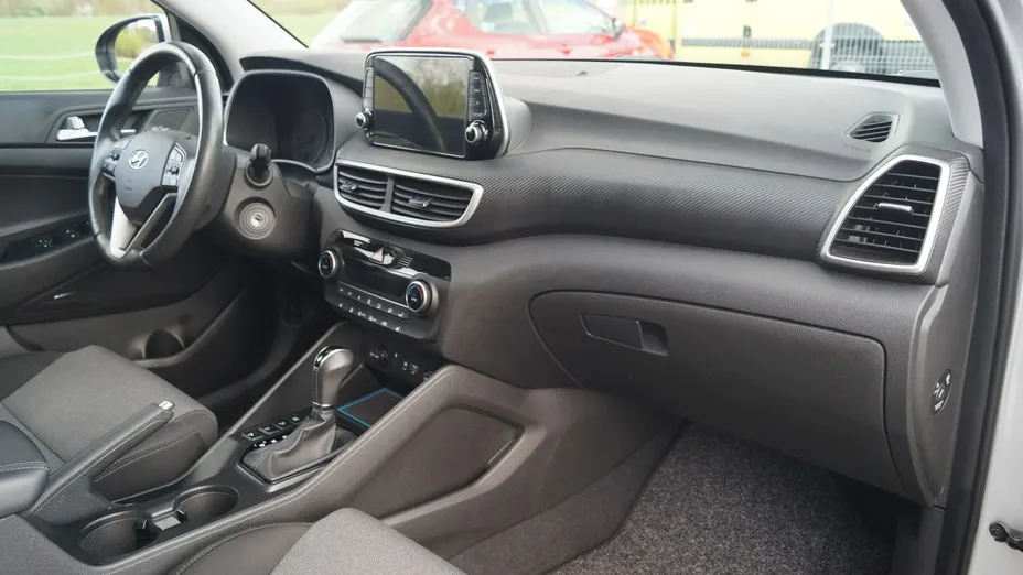 HYUNDAI Tucson -