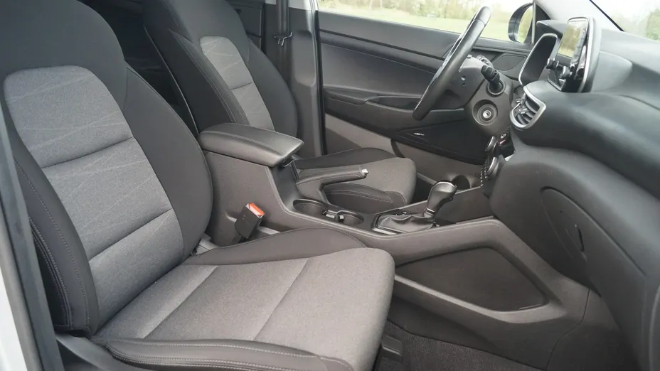 HYUNDAI Tucson -