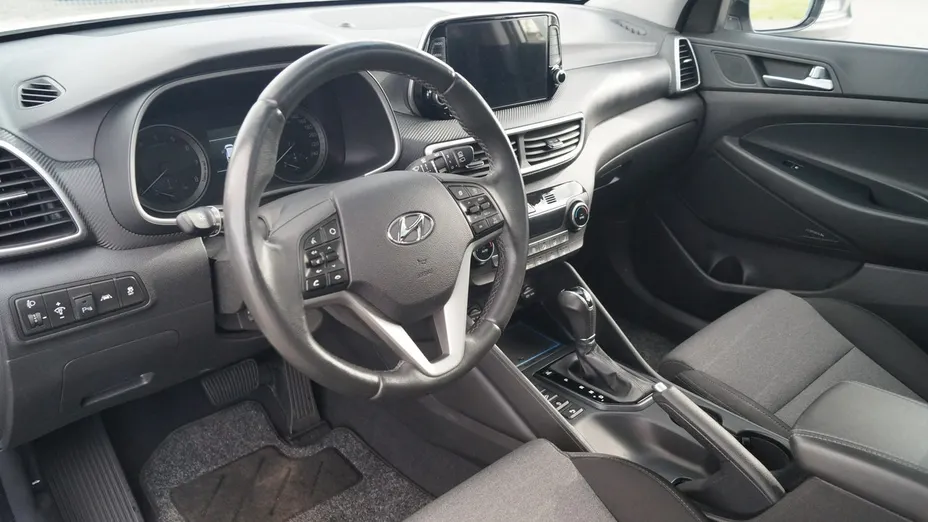 HYUNDAI Tucson -