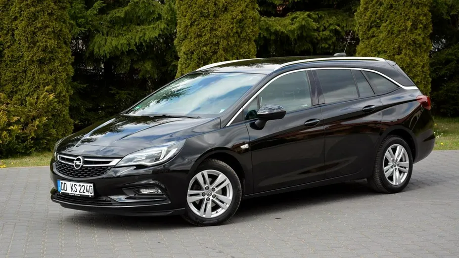 OPEL Astra -