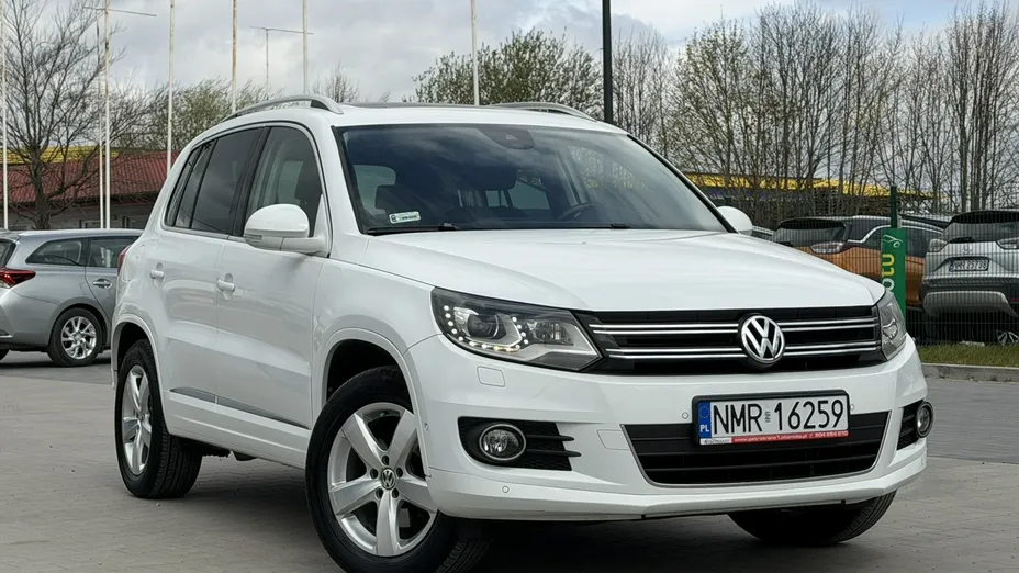 VOLKSWAGEN Tiguan -