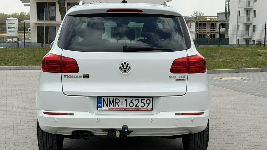 VOLKSWAGEN Tiguan -