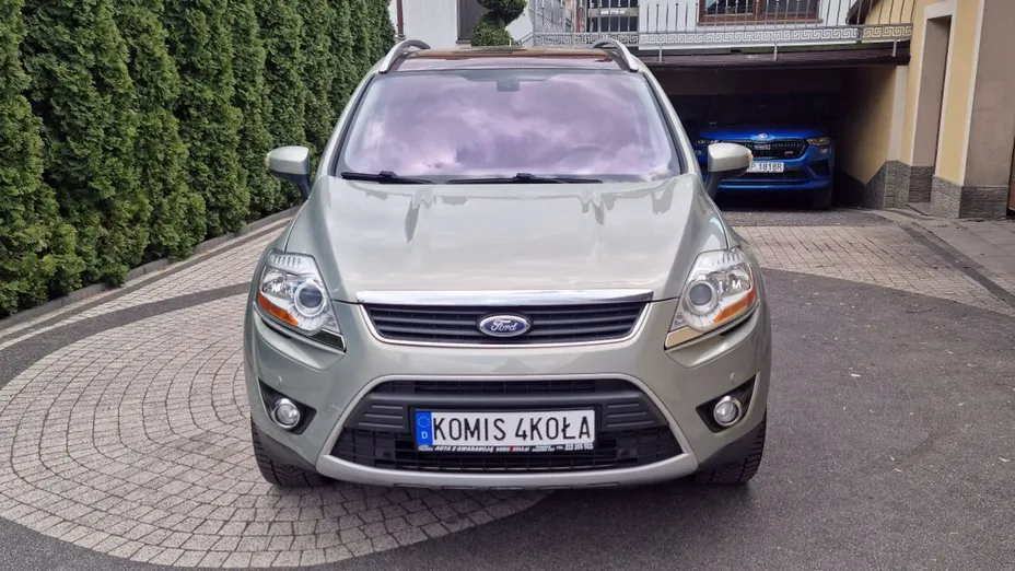 FORD Kuga -