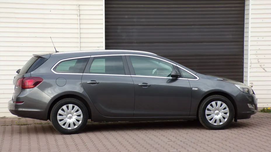 OPEL Astra -