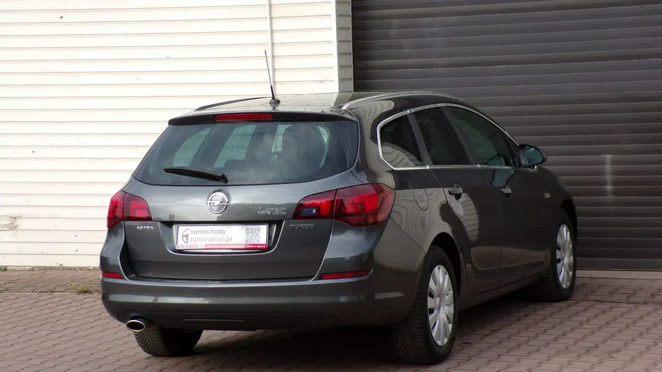 OPEL Astra -