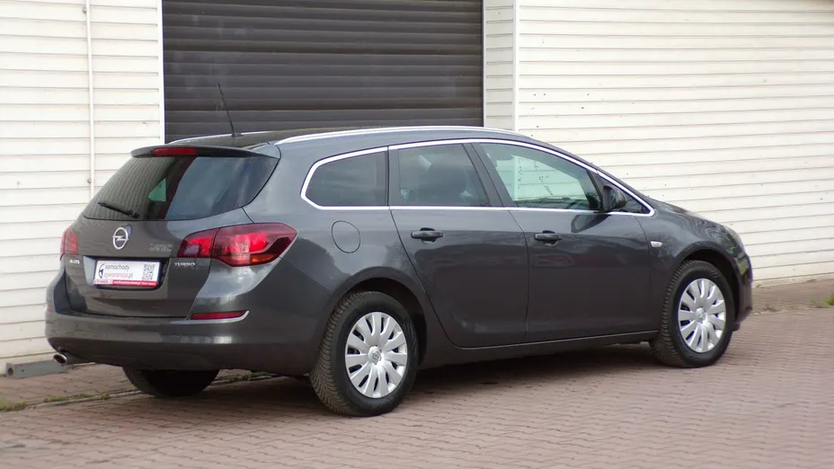 OPEL Astra -