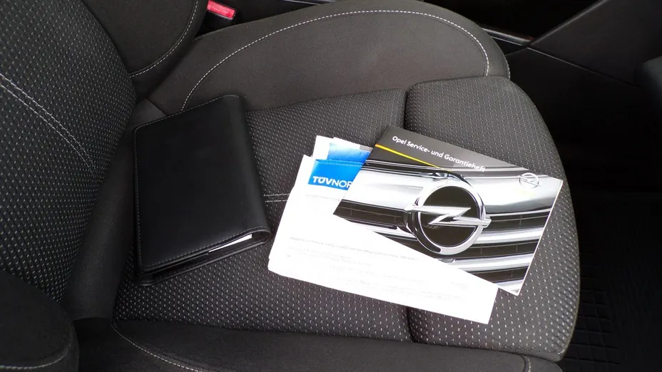 OPEL Astra -