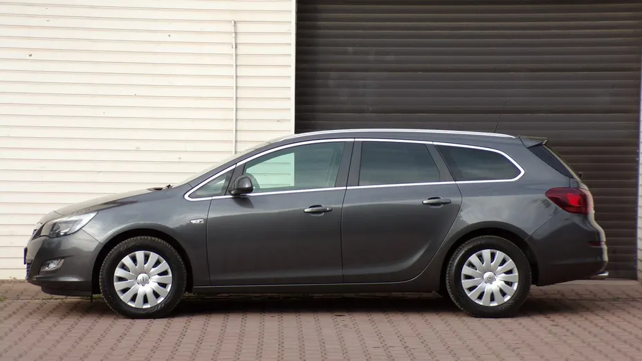 OPEL Astra -