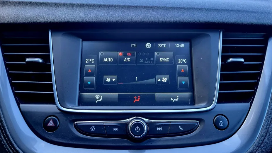 OPEL Grandland X -