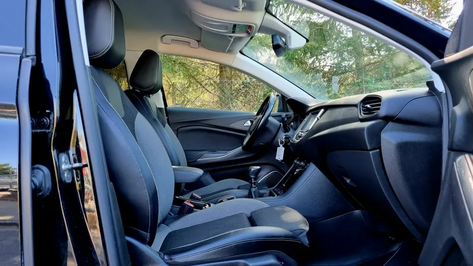 OPEL Grandland X -