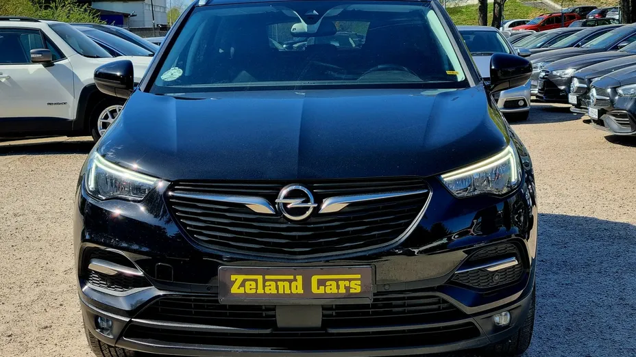 OPEL Grandland X -