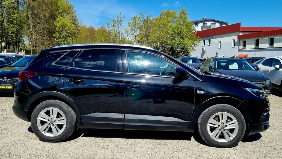 OPEL Grandland X -