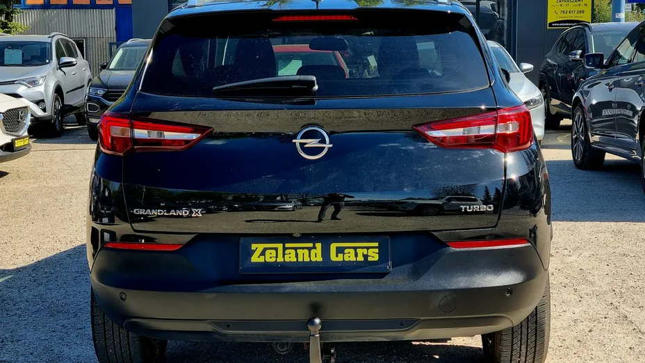 OPEL Grandland X -