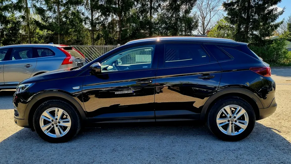 OPEL Grandland X -