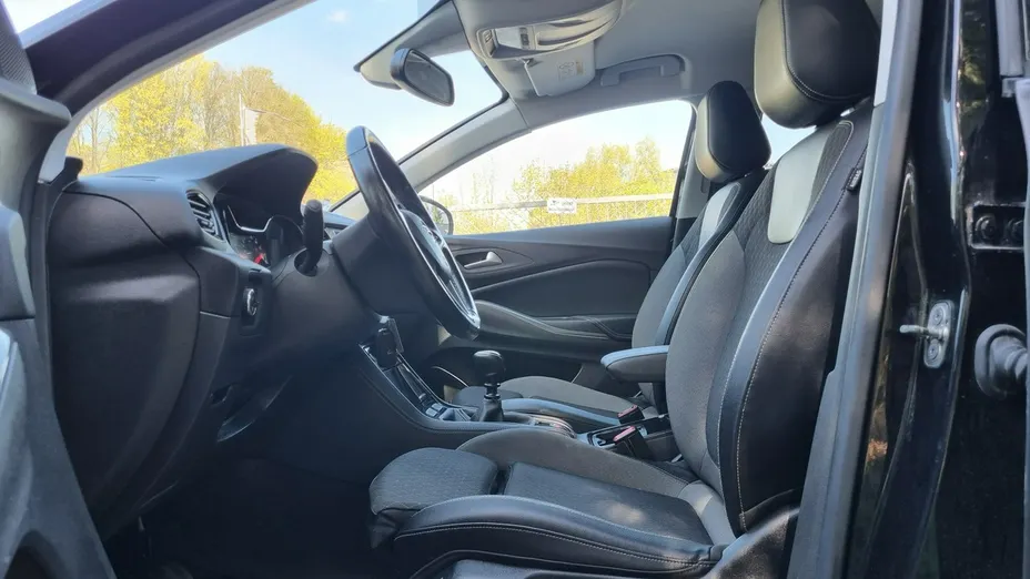 OPEL Grandland X -