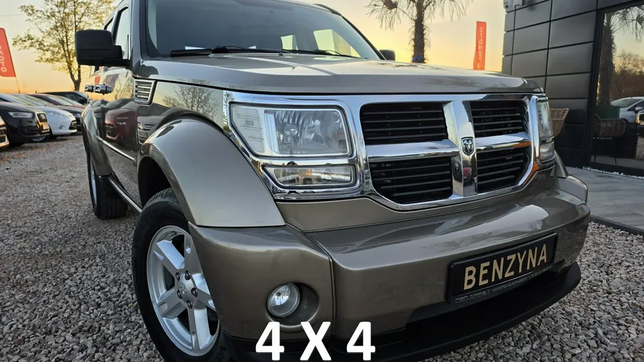 DODGE Nitro -
