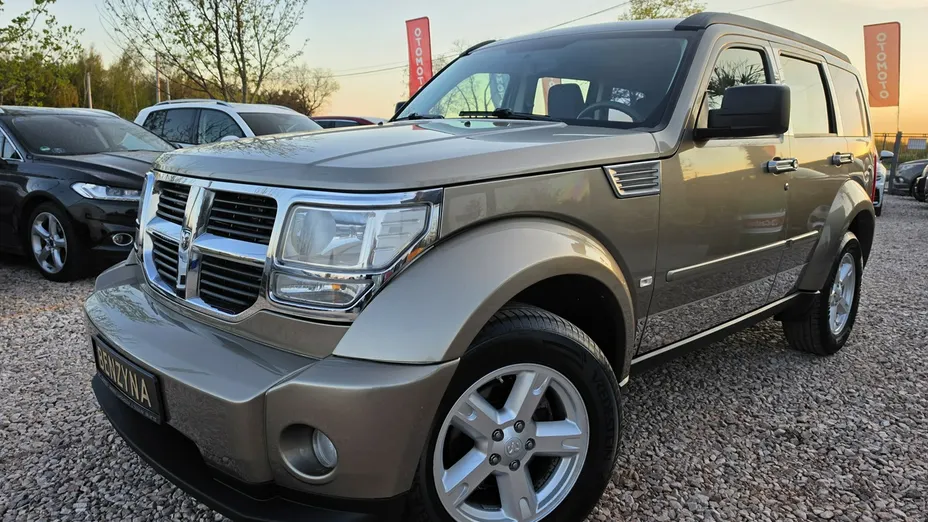 DODGE Nitro -