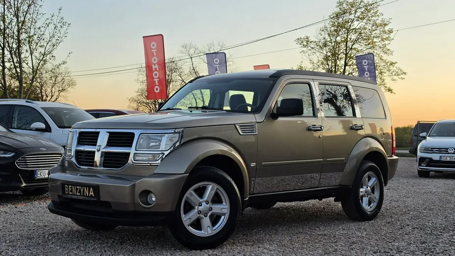 DODGE Nitro -