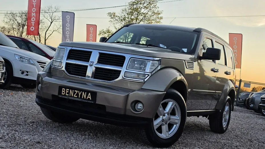DODGE Nitro -