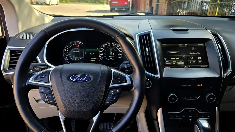 FORD Edge -