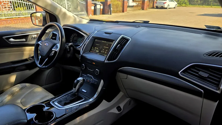 FORD Edge -