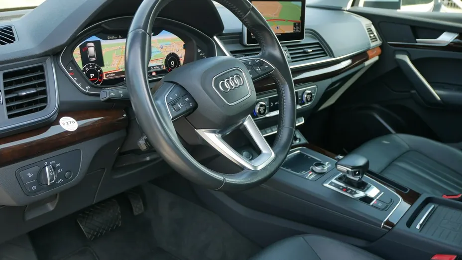 AUDI Q5 -