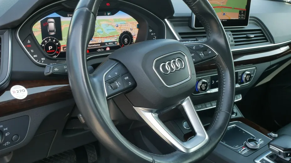 AUDI Q5 -
